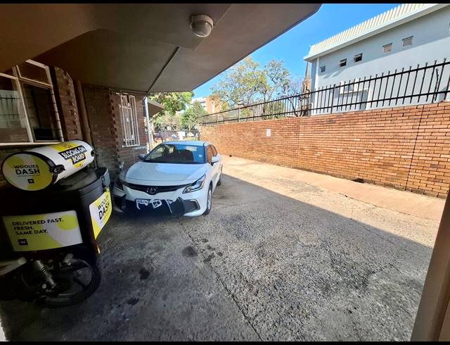 3 BEDROOM APARTMENT FOR SALE IN SUNNYSIDE